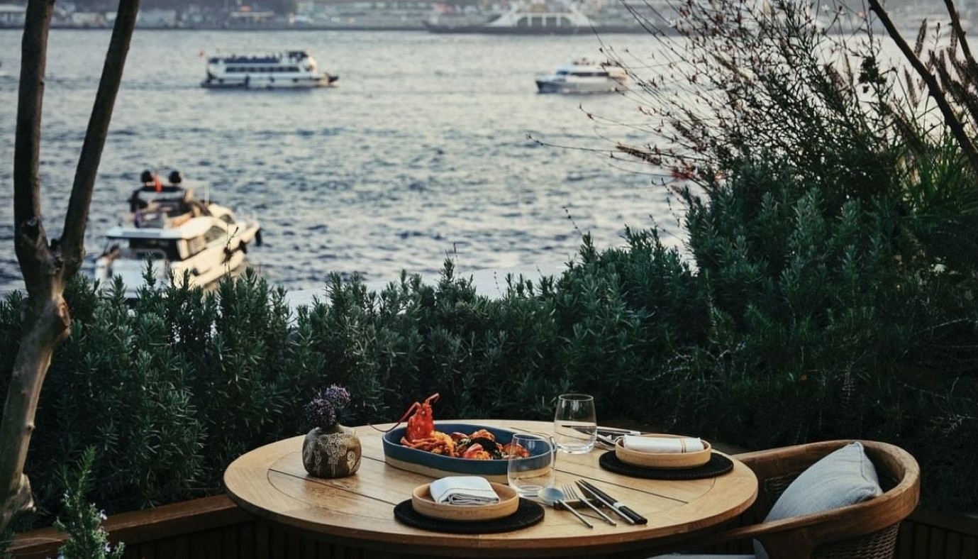 SEVEN MUST-TRY RESTAURANTS IN ISTANBUL | Globe-Eater