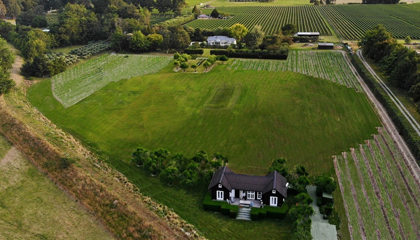 TWO RIVERS & BLACK COTTAGE: RIVER STORIES | Wine Reviews