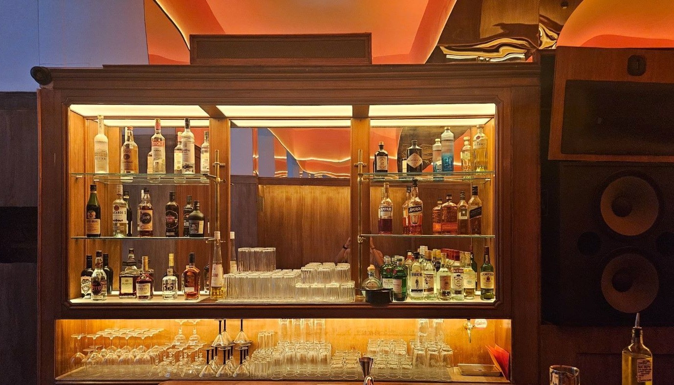 TELION: THE NEW AUDIOPHILE BAR IN KYPSELI BREATHING NEW LIFE INTO A HISTORIC PATISSERIE | The Bars