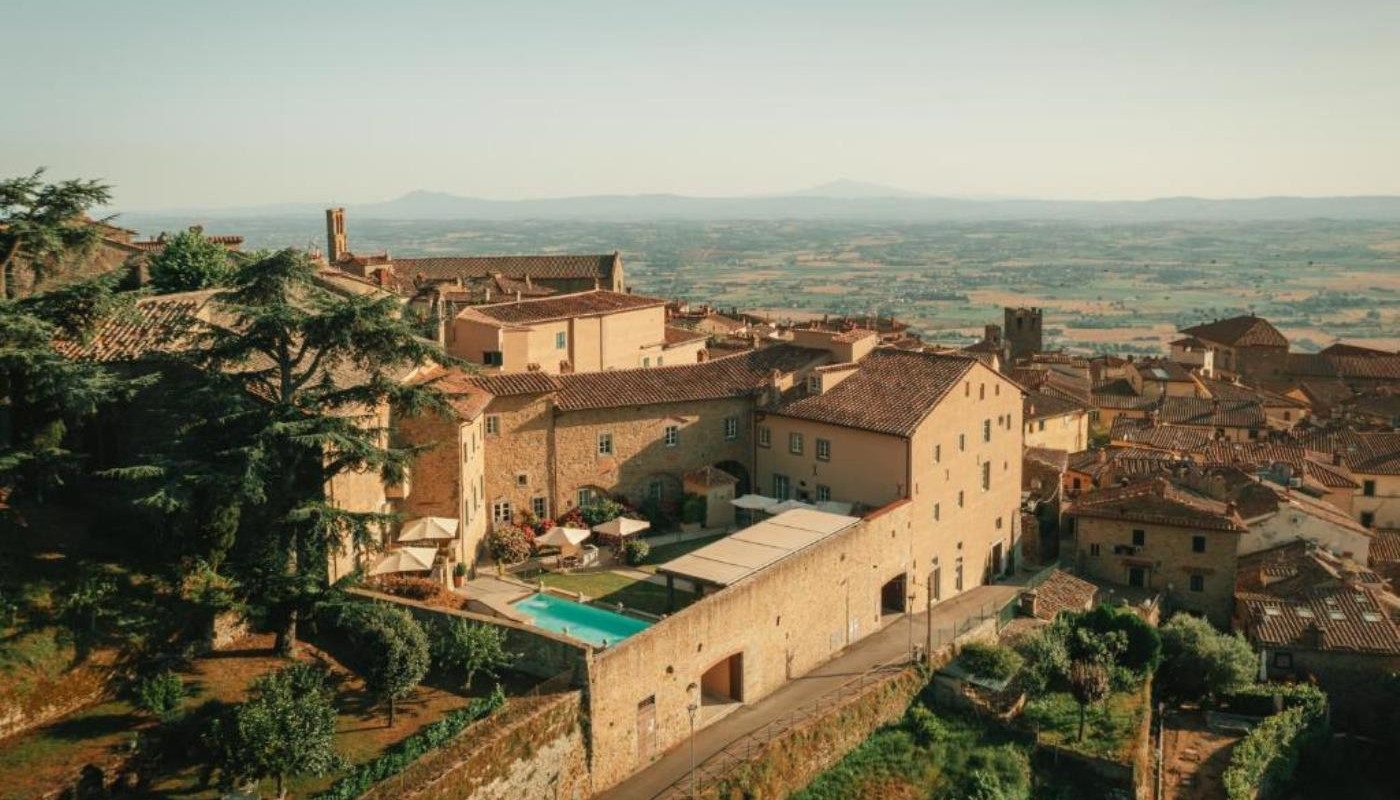 MONASTERO DI CORTONA HOTEL & SPA: BEAUTIFUL VIEWS OVER THE ROOFTOPS OF CORTONA | Hotels